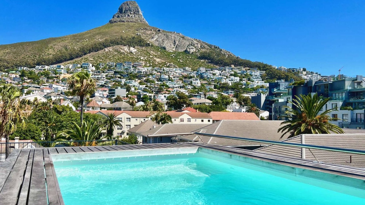 Sea Point Apartment | cape town living - Skydeck Penthouse