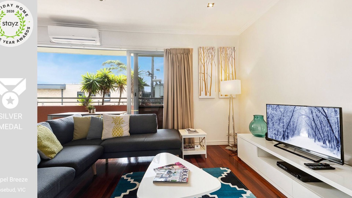 Capel Sound Apartment | CAPEL BREEZE nDIRECTLY ACROSS FROM THE BEACH AT CAPEL SOUND