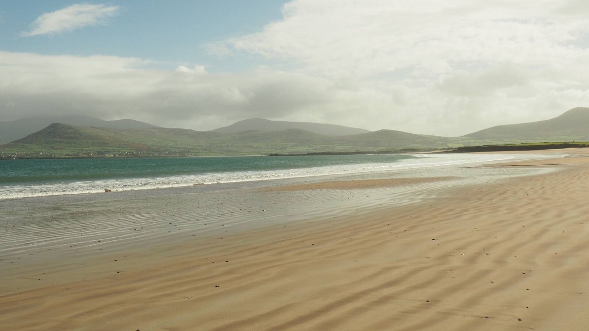Ventry House | CAPIRE-Dingle and beach-ideal location for exploring the Dingle Peninsula