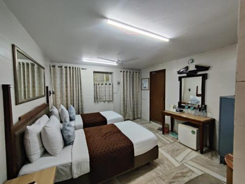 Azad Maidan Hotel | Capital Hotel