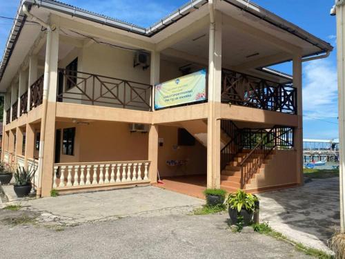 George Town Hotel | Capital O 91094 Hotel & Chalet Sportfishing