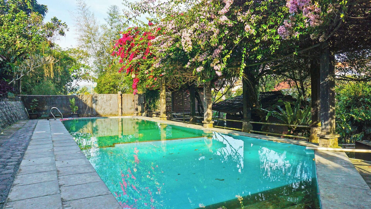 Cipanas Hotel | Capital O 92836 Villa Kampoeng Katineung