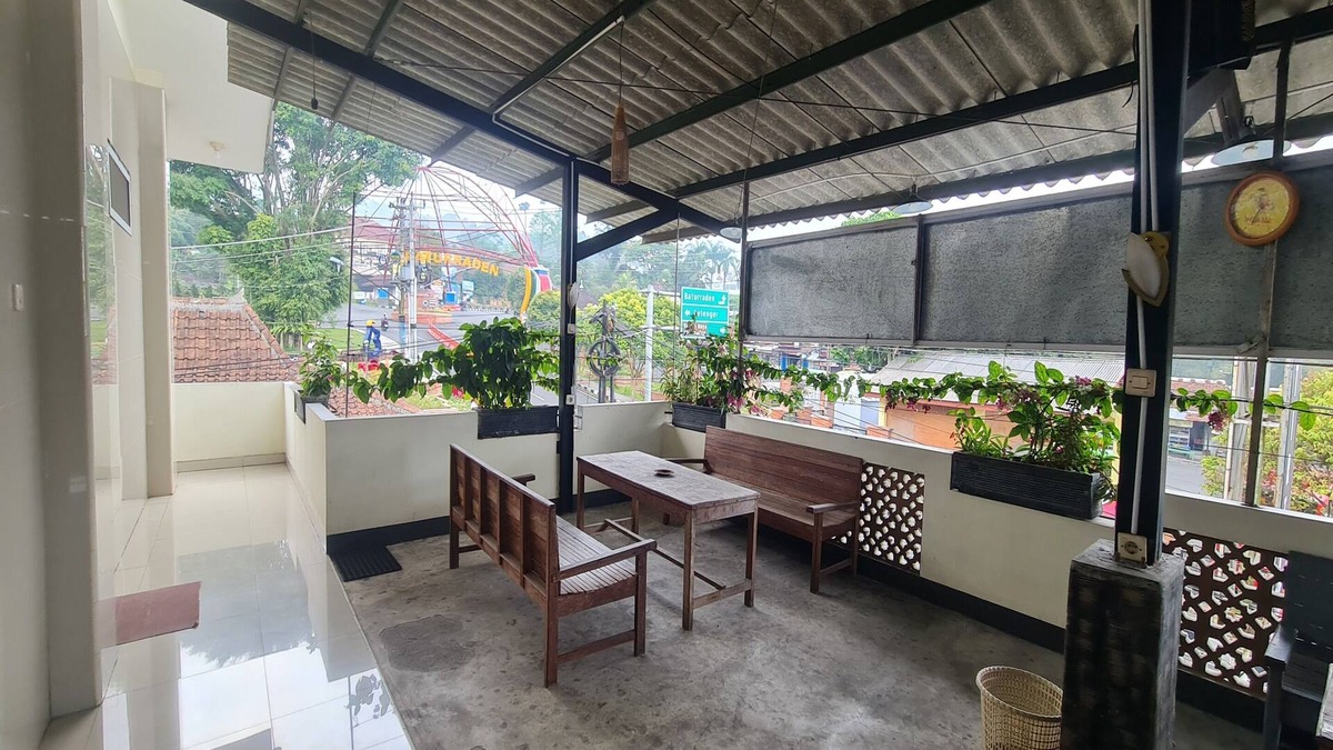 Baturaden Hotel | Capital O 93250 Hotel Tirta Kencana 2 Baturaden