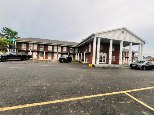 Rantoul Hotel | Capital O First Heritage Inn Rantoul IL I 57