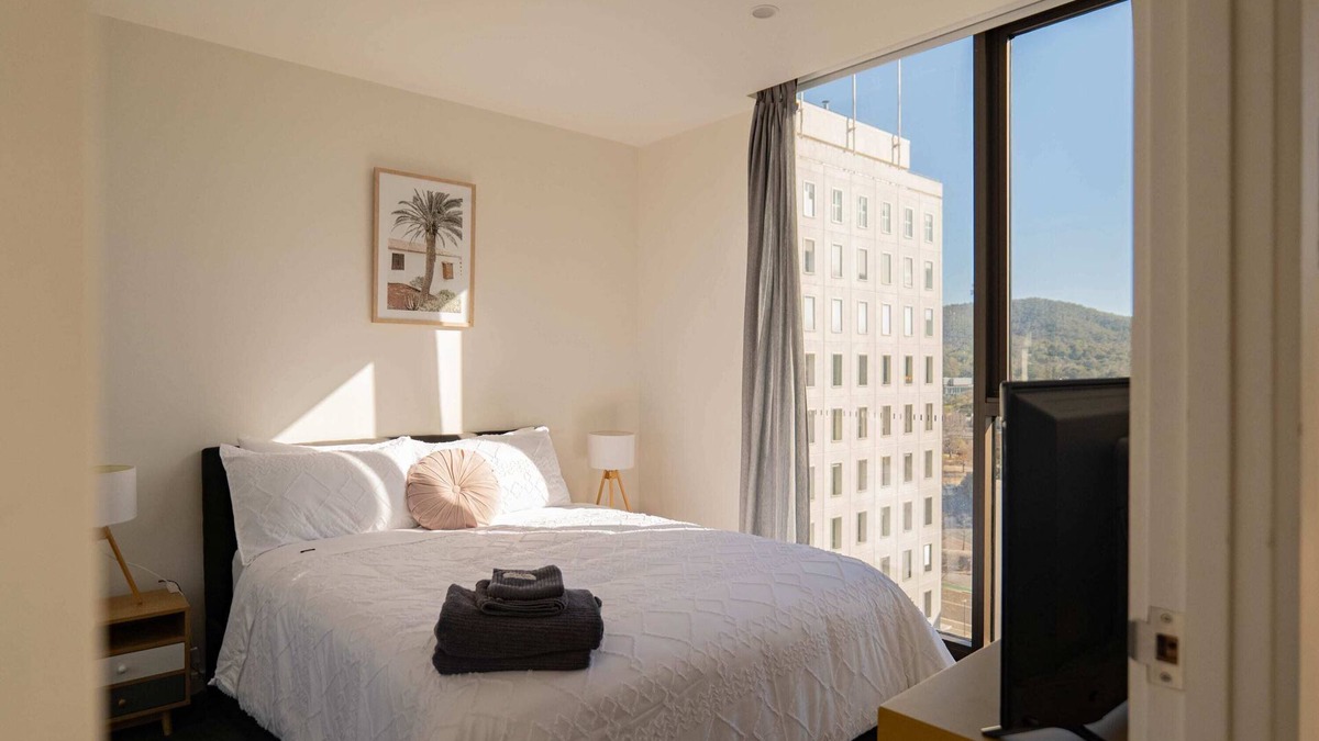 City West Apartment | Capitol Apartments in Canberra CBD