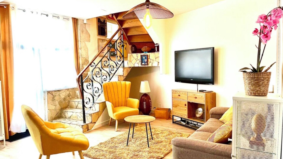 Biras House | Caporizon - Superbe Gîte au Coeur du Périgord Déco Rugby