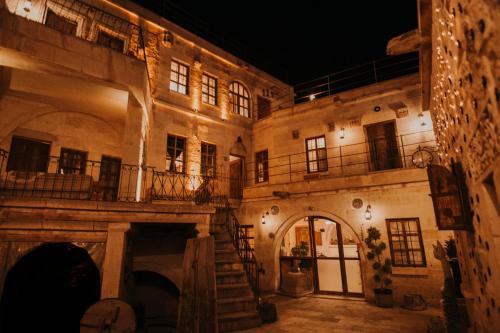 Ortahisar Hotel | Cappadocia Eagle Cave Inn