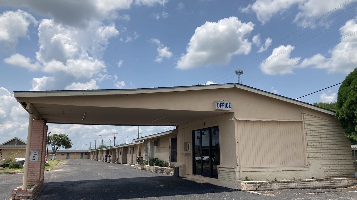 Jim Wells County Hotel | Capri motel