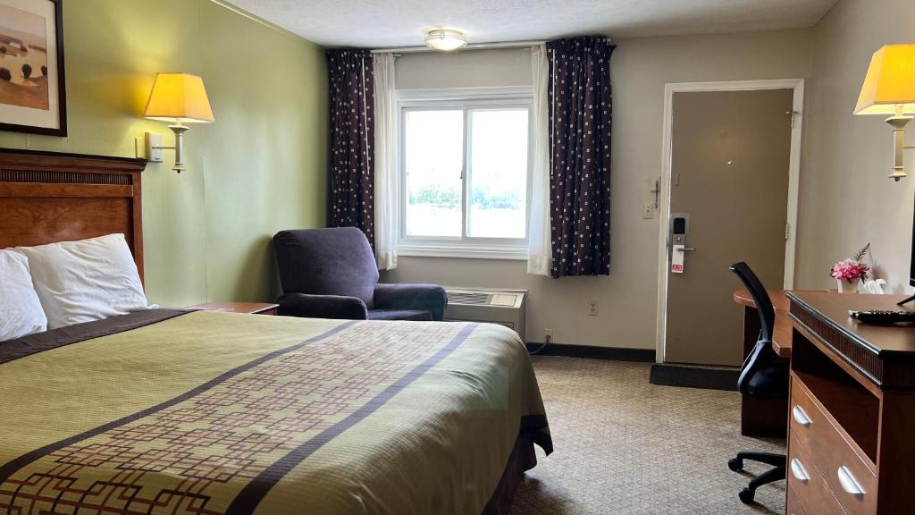 Avoca Hotel | Capri Motel