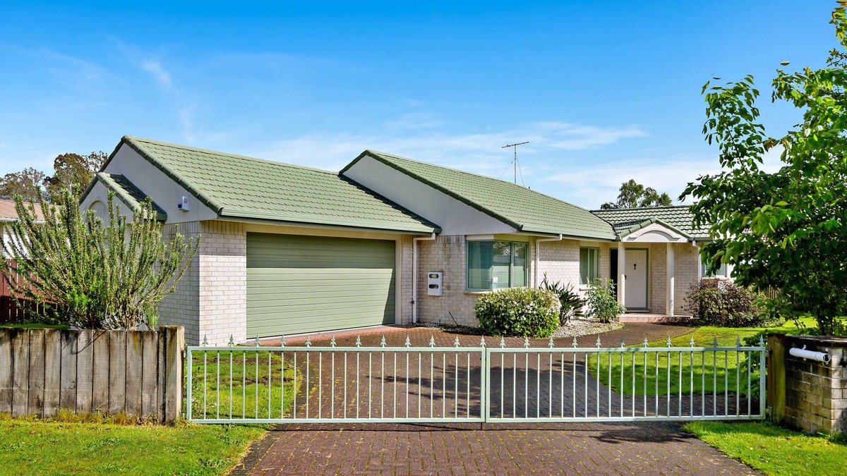 Kawaha Point House | CAPRICORN HOUSE A VERY COMFORTABLE 4BR- HEAPS MORE DATES NOT SHOWING ON CALENDAR
