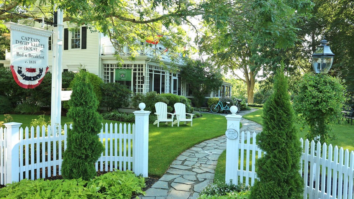 Centerville Bed & Breakfast | Captain David Kelley House Bed & Breakfast
