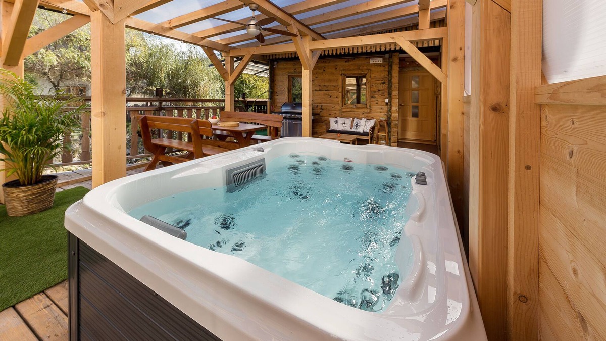 Bohinjska Bistrica Cabin | Captain's lodge
