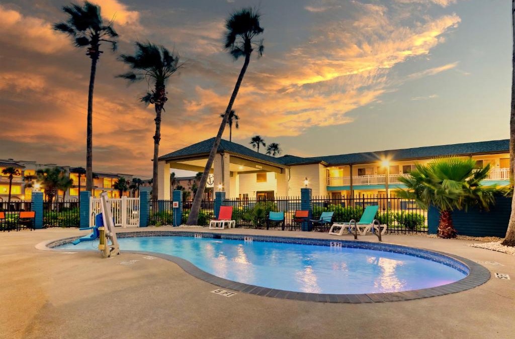 Old Town Hotel | Captains Quarters Inn