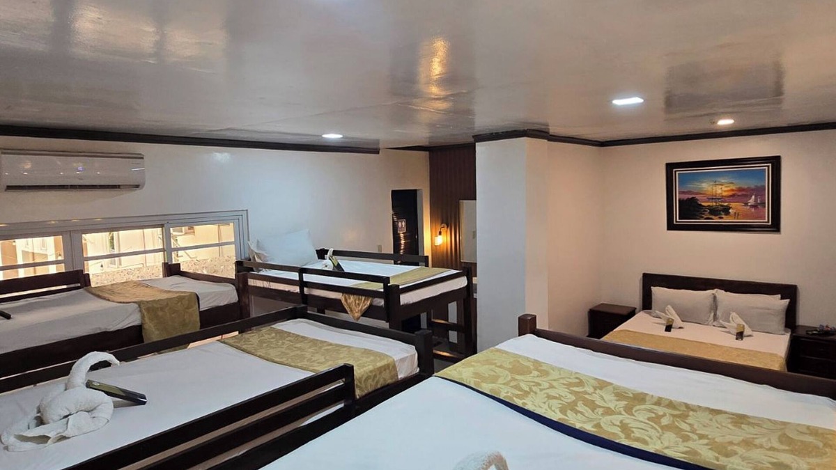 Guinobatan Hotel | Captains Suites Albay