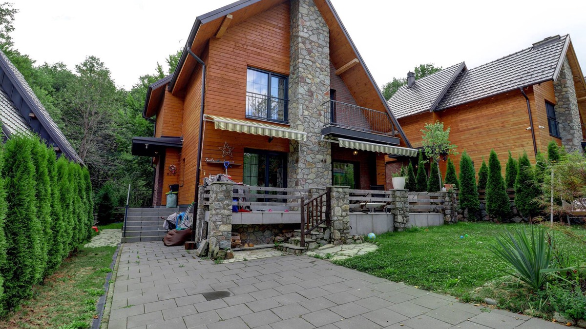 Kosovo Villa | Captivating 3-Bed Villa in Brezovica Ski Centre
