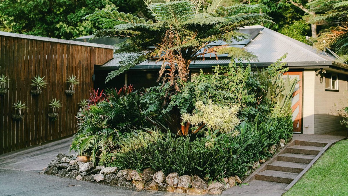 Glengarrie House | Captivating Currumbin Valley