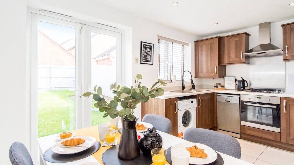 Kibworth Beauchamp House | Captivating 3-Bedroom House w/Netflix and Parking