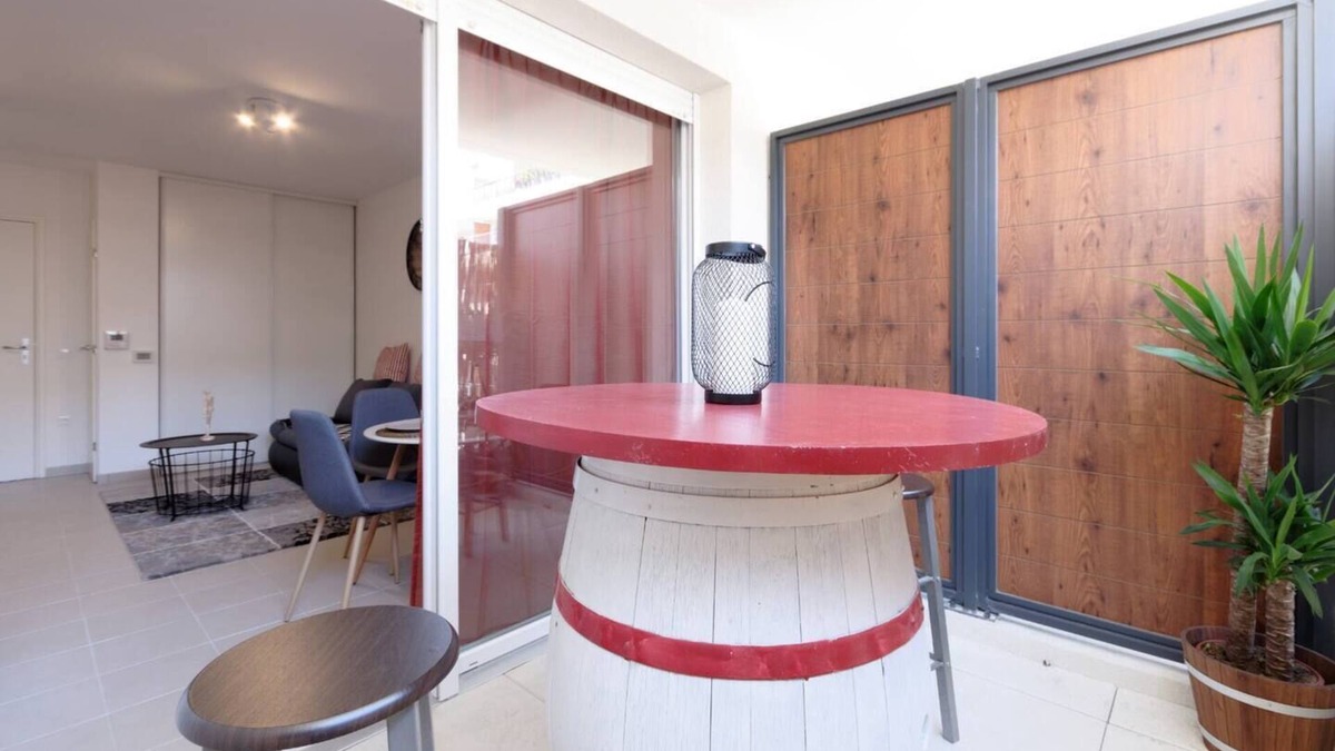La Capelette Apartment | Captura -T2 - Balcon -Parking