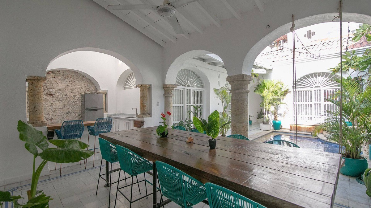 Bocagrande Villa | Car044 - Stylish 6 bedroom villa in the old town