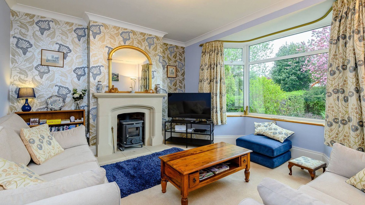 Tidenham Cottage | CARADOC, family friendly, with open fire in Chepstow
