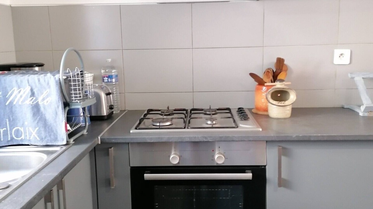 Henvic Apartment | CARANTEC Loc quiet house 5 minutes sea, near beaches water sports fishing