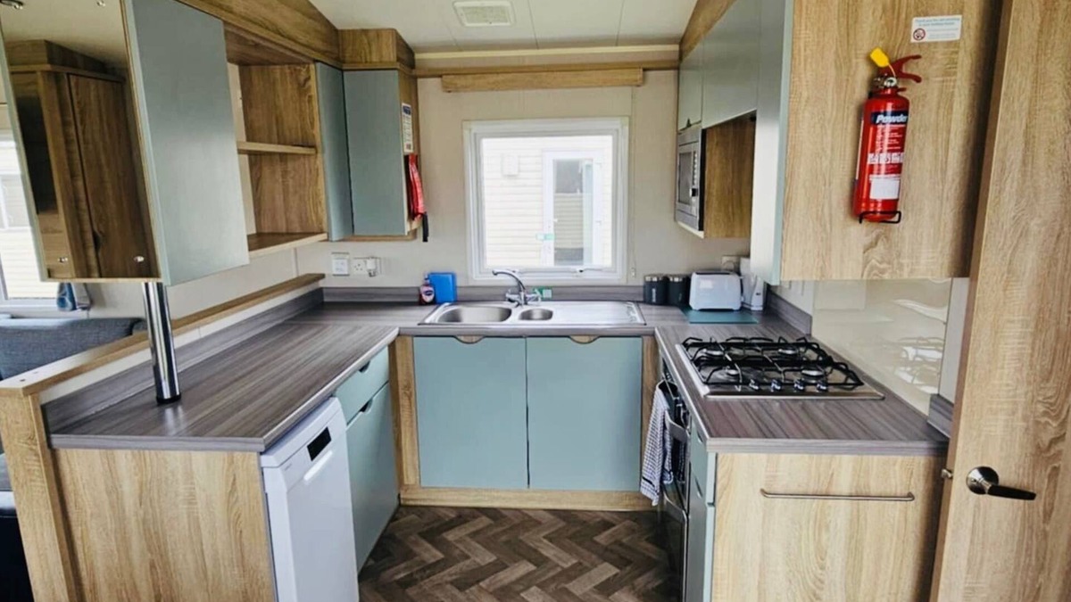 Fleetwood Ski Chalet | Caravan-Blackpool-FamilyFriendly-Activities
