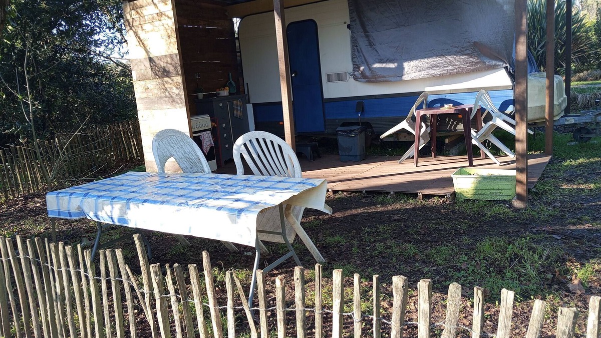 Marcillac RV Rental | Caravan 'En Pleine Nature' with Private Terrace and Private Garden