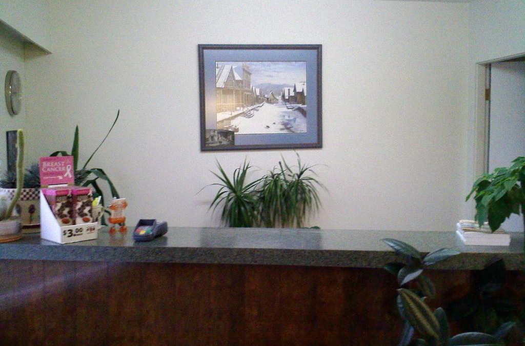 Quesnel Hotel | Caravan INN