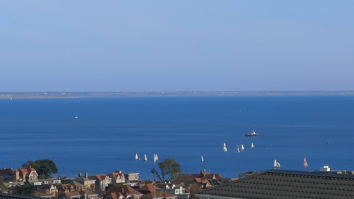 Swanage House | Caravan with incredible sea views