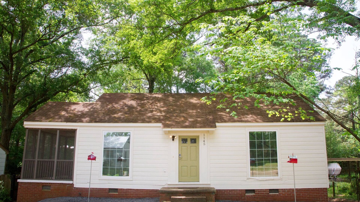 Fondren House | Cardinal House is by St. Richard's Church/School in North Fondren