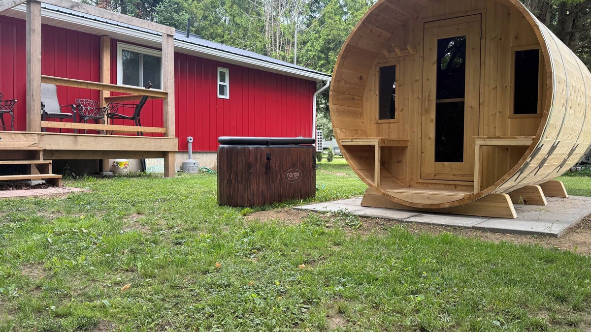 Saugeen 29 Cottage | Cardinal Landing – Private Luxury Getaway with Sauna, Cold Plunge & Nature