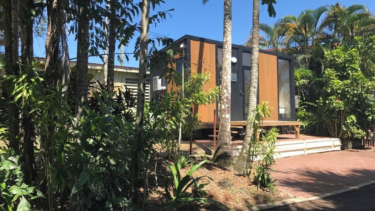 Cardwell House | Cardwell by the Sea by Tiny Away
