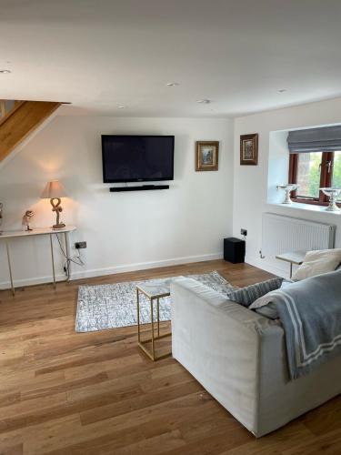 Worlington House | Careful Cottage