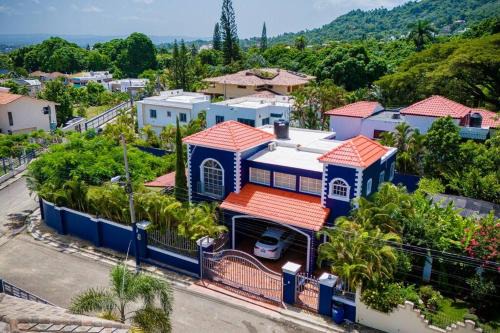 Los Maestros House | Caribbean Blue Mansion