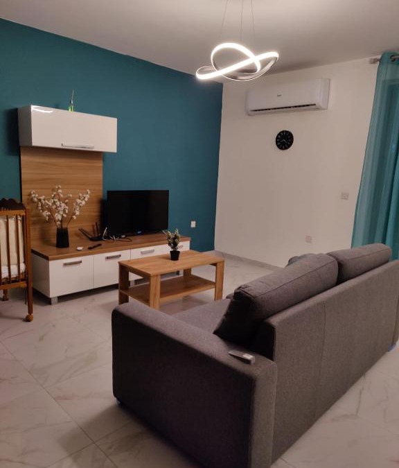 San Tumas Apartment | Caribbean Cocktail
