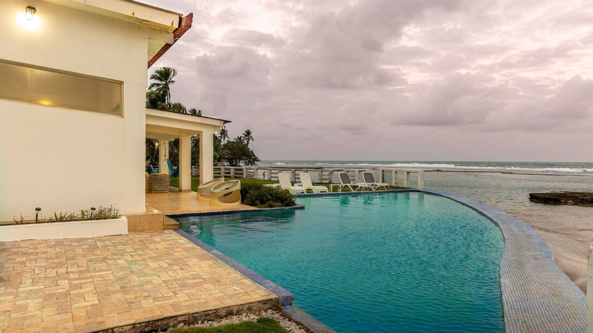 Eastern Panama House | Caribbean Paradise - Beachfront Getaway