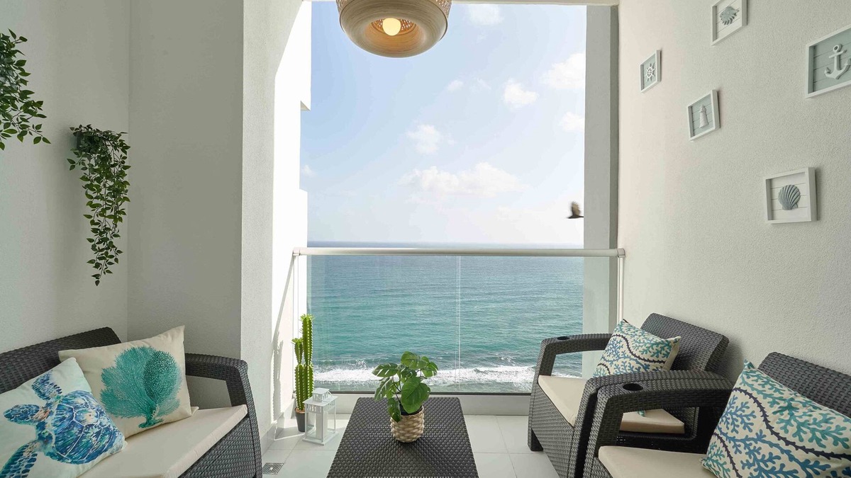 Caribbean Islands Apartment | Caribbean Sea View Apt.on 19 level, a serene Stay