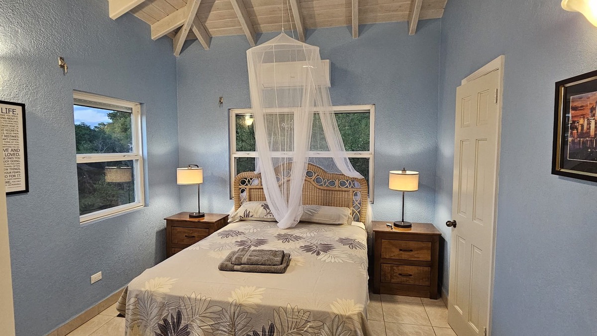 Valley Church Apartment | Caribbean Sea View Cottage