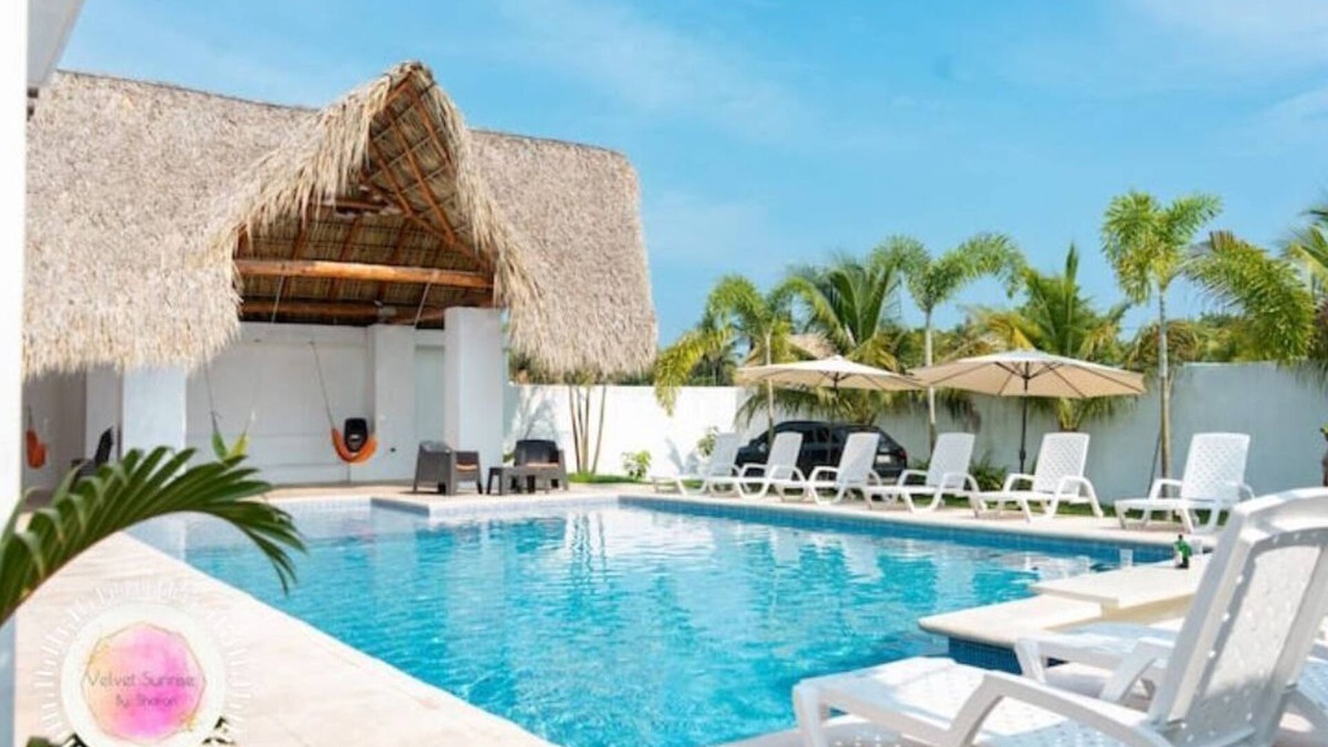 Monterrico Ski Chalet | Caribbean Village - Poolbar, Firepit, Grill