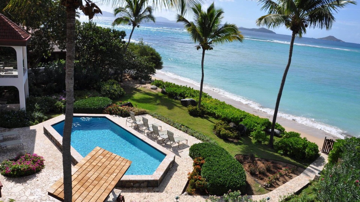 Spanish Town Villa | Caribbean Wind, 6 bedroom luxury beachside villa Mahoe Bay.