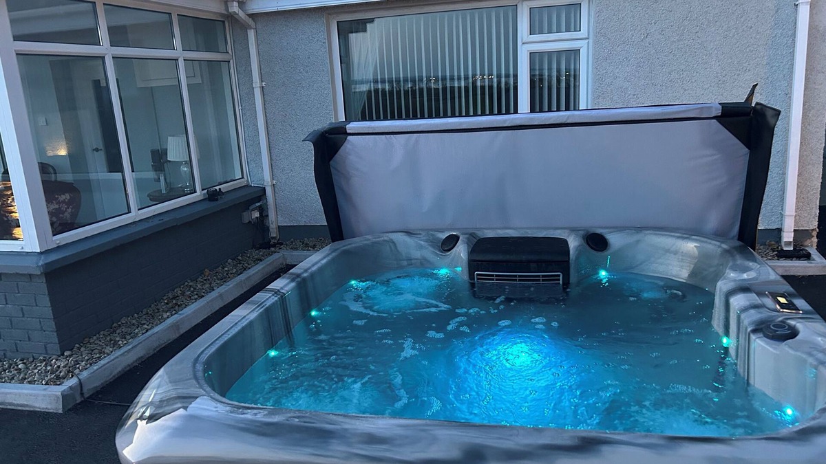 Newry House | Carlingford View.A beautiful totally refurbished cottage with stunning views