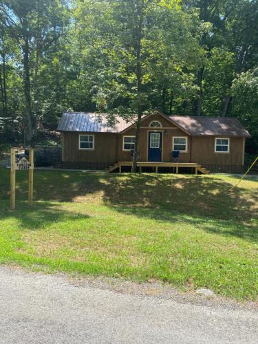 Goreville House | Carlton Cabin at Lake of Egypt 500 Sq Ft
