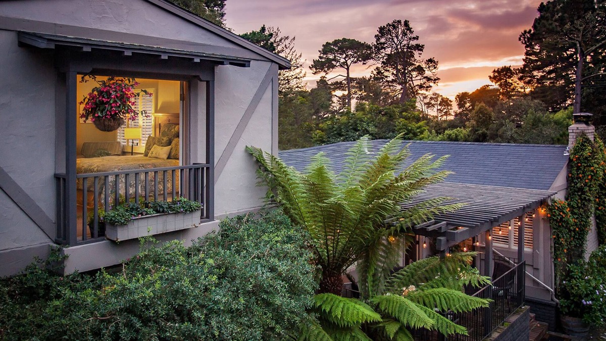 Northwest Carmel Bed & Breakfast | Carmel Country Inn