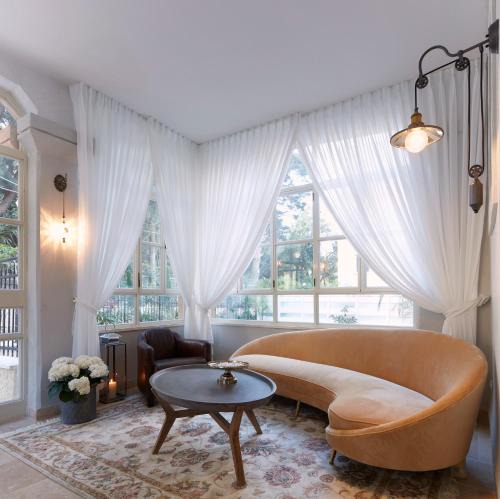 Haifa Hotel | Carmella Boutique Hotel