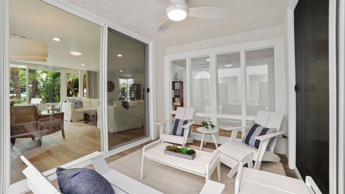 Corona del Mar Villa | Carnation Villa – Gorgeous 3 BDR in Flower Streets, Walk to Beach & Dining!
