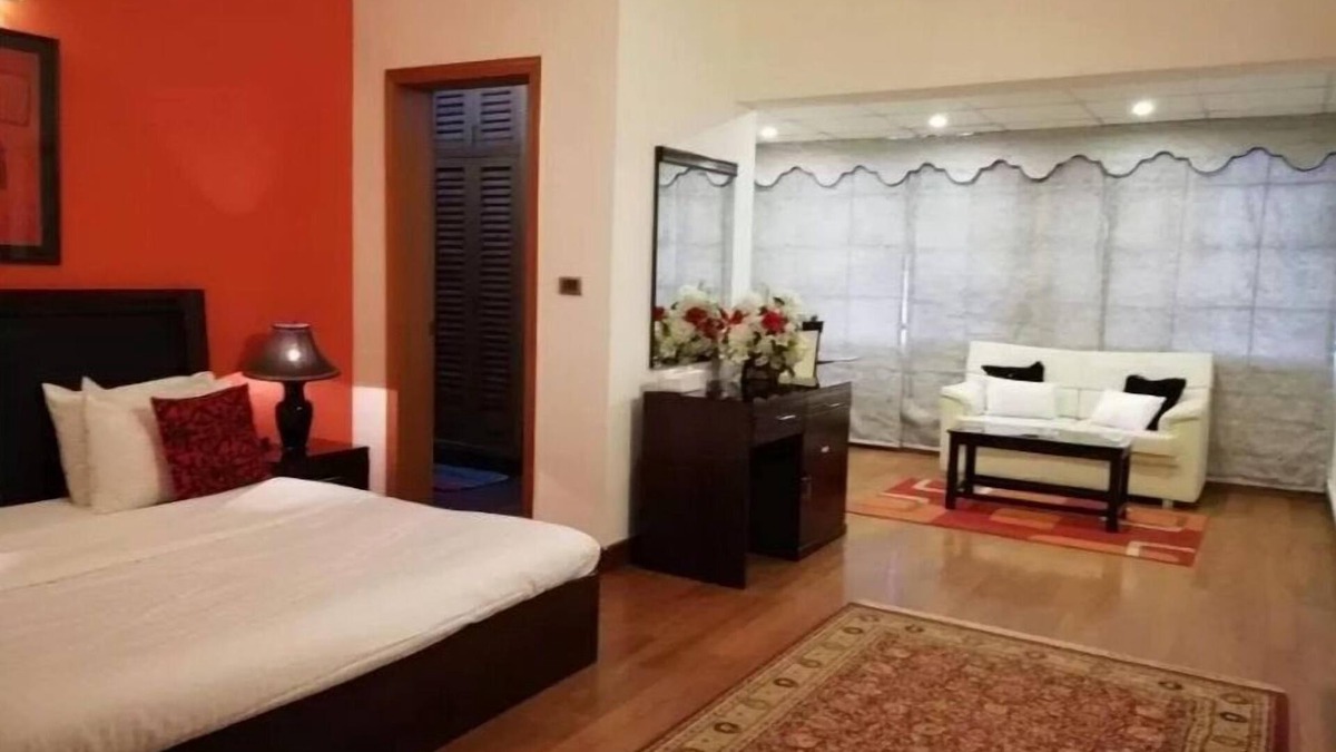 F-7 Sector House | Carnations Suites - Luxury Rooms in the heart of Islamabad!