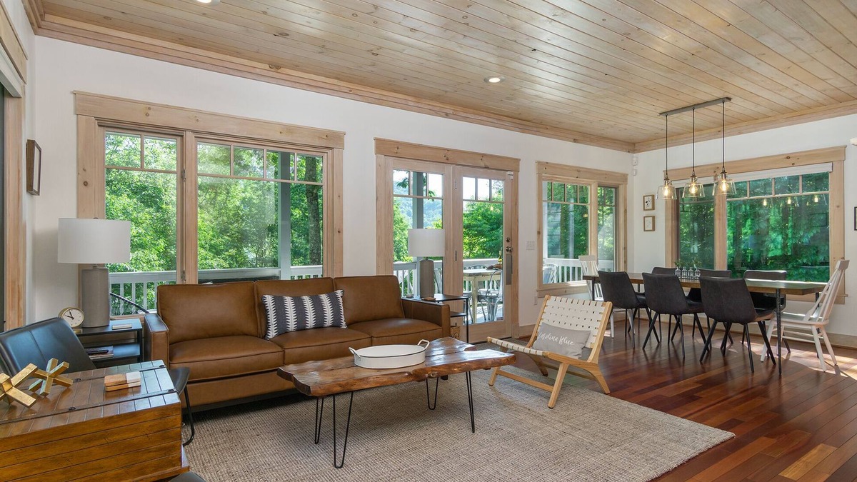 Laurel Ridge House | Carolina Blue | Pet Friendly, Deck, Treetop Views