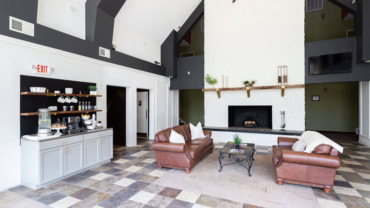 Pinebluff Hotel | Carolina Pine Inn