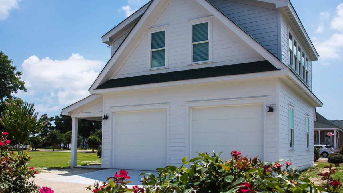 Historic Downtown Manteo Apartment | Caroline Cottage located Historic Waterfront District.