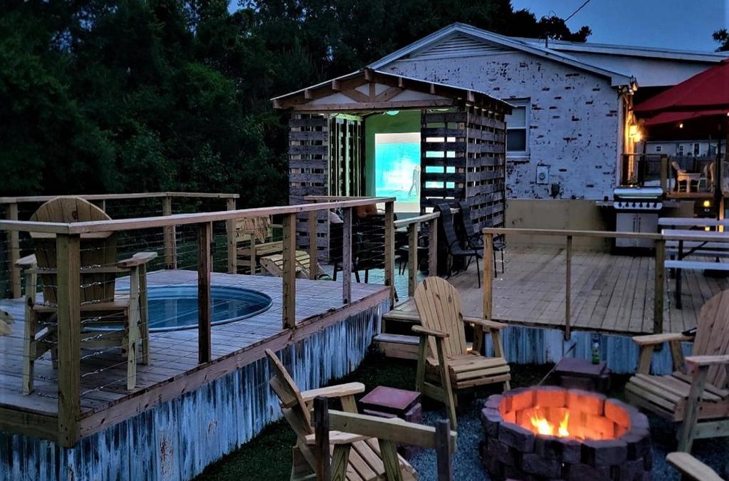 Sneads Ferry House | Carolyn's Lighthouse Topsail Island